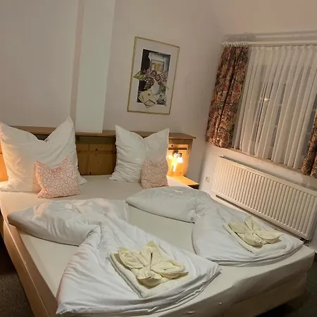 Attikos & Restaurant * Lengenfeld (Saxony)