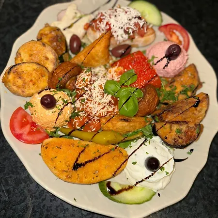 Attikos & Restaurant 酒店