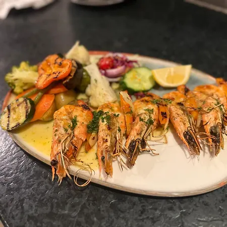 Attikos & Restaurant *