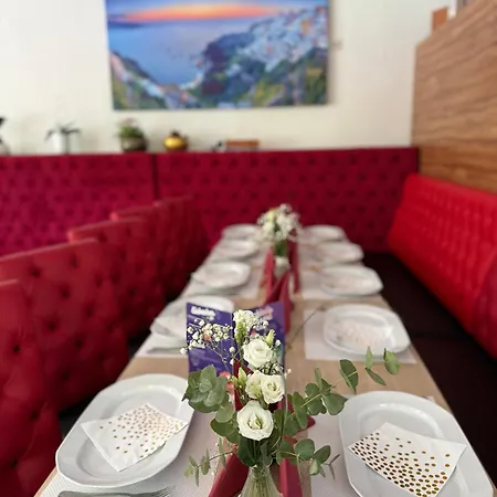 Attikos & Restaurant 酒店