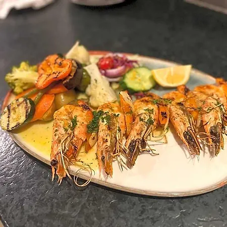 Hotel Attikos & Restaurant