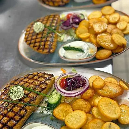 Attikos & Restaurant * Lengenfeld (Saxony)
