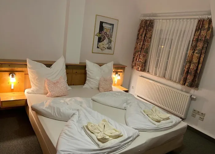 Attikos & Restaurant * 伦根费尔德